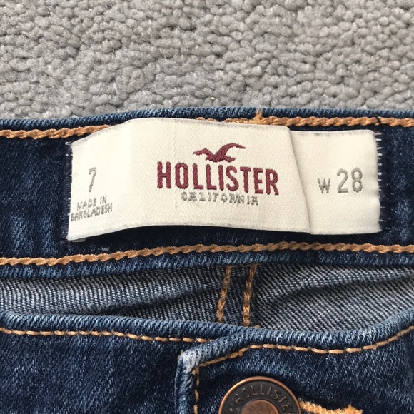 〽️Hollister Shorts〽️ - Picture 2 of 3